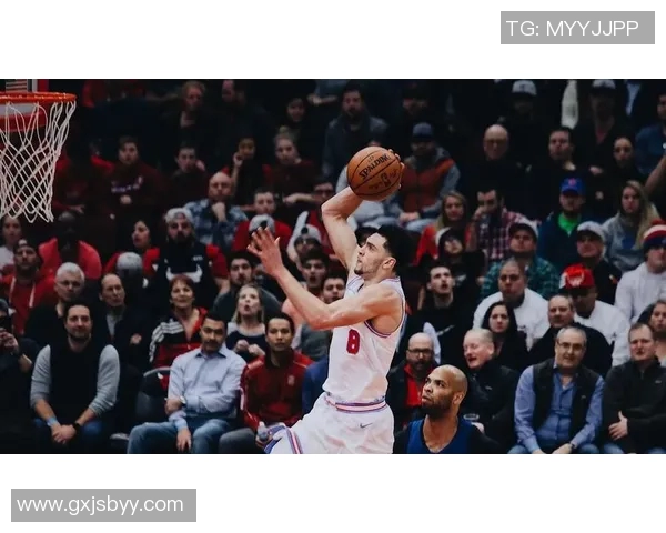 扎克拉文如何在NBA赛场上展现超凡实力与领导力